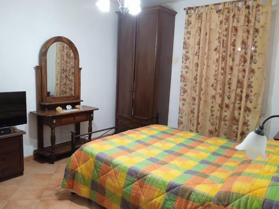 Casa Vacanze Il Pero Marsiliana Exterior foto